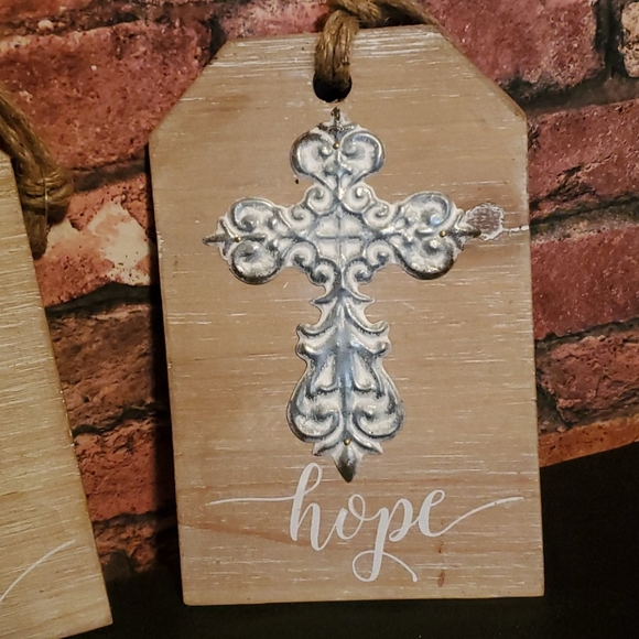 Wood Tag Shape Cross Sign Set - Picture 4 of 4